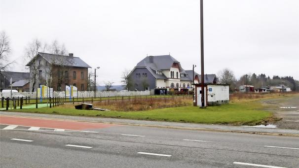<p>Die Gemeinde Weismes würde das SNCB-Areal am früheren Bahnhof in Sourbrodt gerne erwerben.</p>