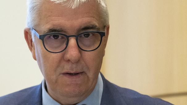 <p>Forderte am Sonntag eine „graue Eminenz“, um Schwung in die Gespräche zu bringen: Pieter Timmermans </p>
<p>Foto: Photo News</p>