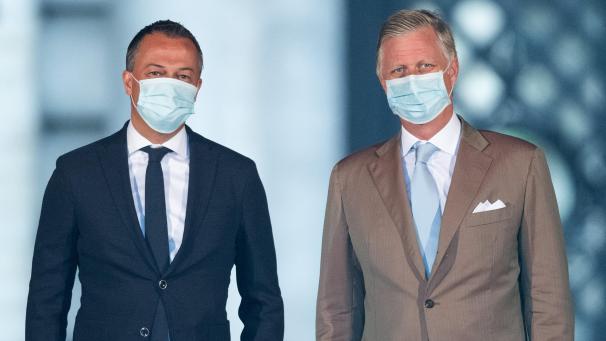 <p>Haben am Donnerstag eine Übereinkunft getroffen: Egbert Lachaert (links) und König Philippe (rechts).</p>