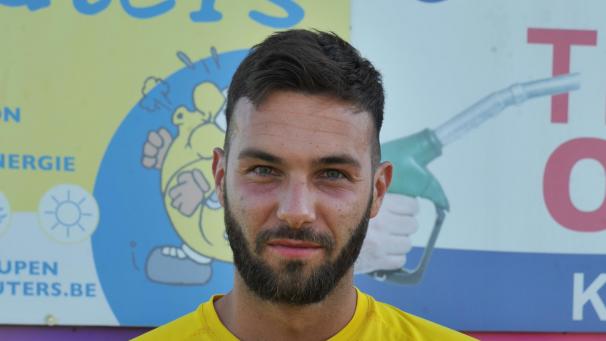 <p>Trägt in der Saison 2020-21 nun doch wieder das Walhorner Trikot: Charly Meessen.</p>