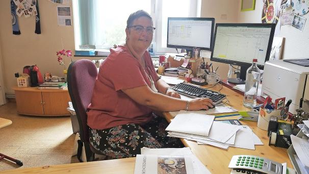 <p>Vorübergehend hat Patricia Schäfer (51) die Leitung der Bischöflichen Schule und des Technischen Instituts übernommen. Die Direktorenstelle für das Gymnasium ist ausgeschrieben.</p>