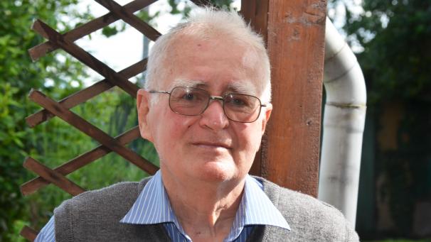 <p>Pierre Simons</p>