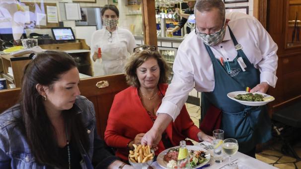 <p>Im belgischen Horeca-Sektor arbeiteten im Juli fast genauso viele Personen wie vor der Krise.</p>