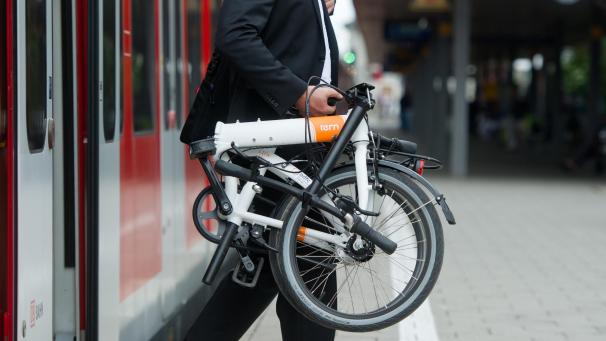 <p>Wer sich ein Fahrrad anschafft, um damit zur Arbeit zu fahren, sollte eine kleine finanzielle Unterstützung erhalten.</p>