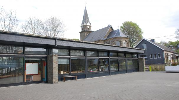 <p>Weil die Mindestnorm von zwöf Schülerinnen und Schülern zum zweiten Mal in Folge nicht erreicht wurde, muss die Grundschule Hünningen ihre Pforten schließen.</p>