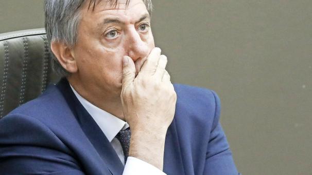 <p>Wie wird Jan Jambon sich aus der Affäre ziehen?</p>