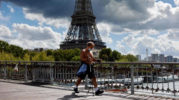<p>In Frankreich steigt die Zahl der Corona-Infektionen nach Angaben der Gesundheitsbehörden „exponentiell“ an.</p>