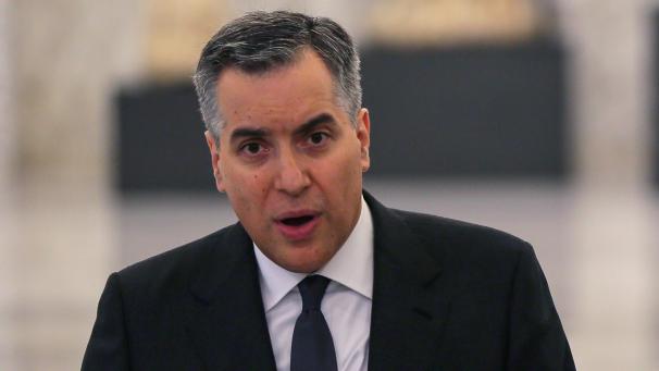<p>Adib sagte in einer ersten Ansprache eine schnelle Regierungsbildung und grundlegende Reformen zu.</p>