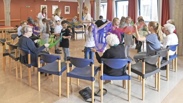 <p>Es wird wohl noch einige Zeit dauern, bis die so wichtigen sozialen Kontakte der Senioren mit Kindern und anderen externen Personen wieder auf dem Vor-Krisen-Niveau angekommen sind.</p>