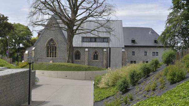 <p>Blick auf das Kloster Heidberg in Eupen</p>