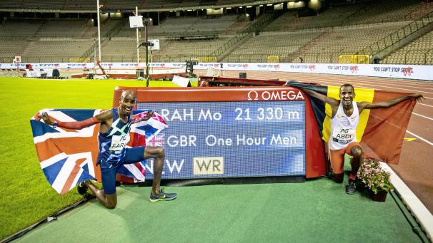 <p>Mo Farah (links) und Bashir Abdi (rechts) feierten ihre Erfolge gemeinsam.</p>