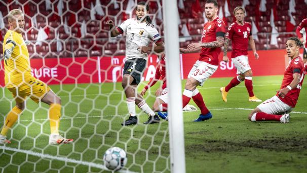 <p>Jason Denayer war nach einer Ecke von Dries Mertens zur Stelle und traf mit einem Linksschuss zur belgischen 1:0-Führung ins entfernte Eck.</p>