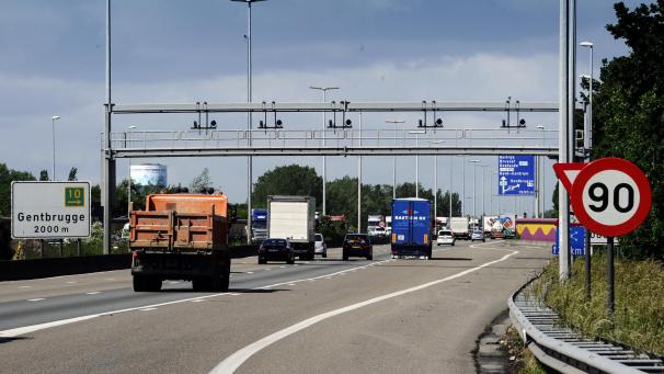 <p>Abschnittskontrolle auf der Autobahn E<br />
17 bei Gentbrugge.</p>