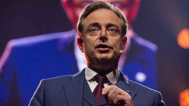 <p>Sitzt als Parteivorsitzender seit 2004 fest im Sattel - Bart De Wever</p>