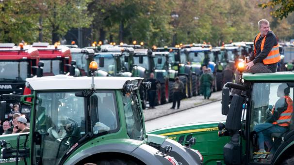 <p>Das Mercosur-Abkommen ist in der EU umstritten. Hier ein Bauernprotest in Berlin.</p>
