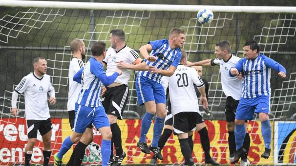 <p>St.Vith (hier gegen Trois-Ponts in der letzten Saison) trennte sich 1:1-unentschieden von Faymonville.</p>