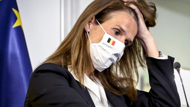 <p>Premier Wilmès: „Die Zahlen sind beunruhigend.“</p>
