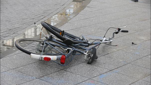 <p>In nicht weniger als zwölf Prozent der Verkehrsunfälle, bei denen jemand verletzt wird oder stirbt, flieht der Verursacher.</p>