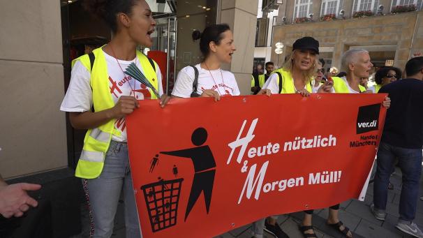 <p>Die Regisseure treffen auf Menschen in bisher sicher geglaubten Arbeitstrukturen.</p>