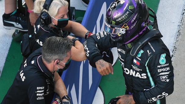 <p>Formel-1-Weltmeister Lewis Hamilton geht von der Pole Position aus auf die Jagd nach dem Schumacher-Rekord.</p>