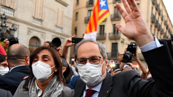 <p>Die spanische Justiz hat den Regierungschef der Konfliktregion Katalonien, Quim Torra, wegen Ungehorsams abgesetzt.</p>