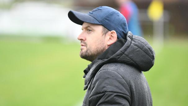 <p>Lontzens Trainer Benoît Lousberg</p>