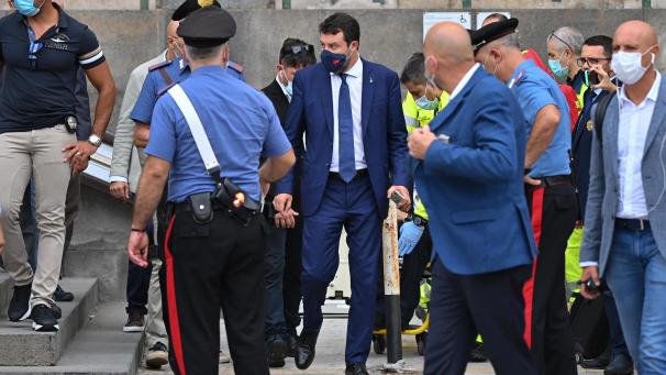 <p>Dem 47 Jahre alten Chef der rechten Lega-Partei, der am Samstag mit seiner Anwältin ins Gericht kam, wird Freiheitsberaubung und Amtsmissbrauch vorgeworfen.</p>