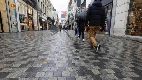 <p>Die neugestaltete rue Neuve.</p>