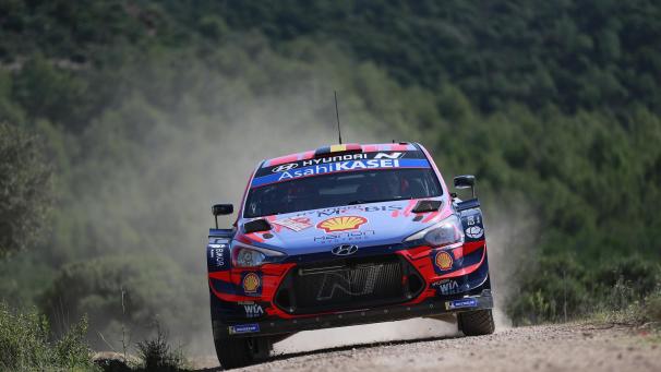 <p>Thierry Neuville beim Shakedown auf Sardinien.</p>