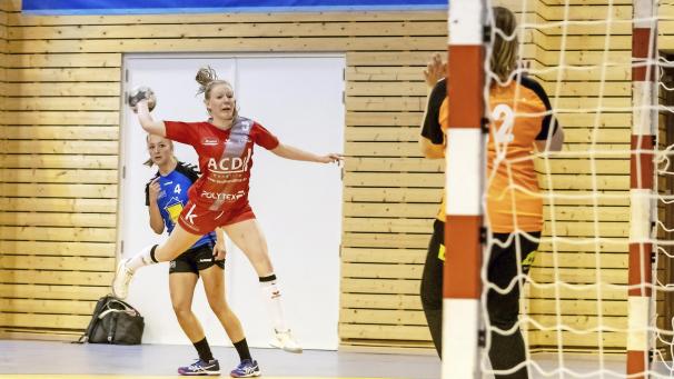 <p>Juliette Maes meldete sich mit sieben Toren in ihrem ersten Pflichtspiel bei der KTSV an.</p>