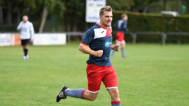 <p>Auch dank eines Doppelpacks von Jeremy Bodarwé feierte der USFC Elsenborn seinen ersten Saisonsieg.</p>