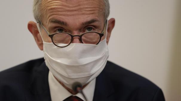 <p>Gesundheitsminister Prof. Frank Vandenbroucke kommunizierte mal wieder sehr verständlich.</p>