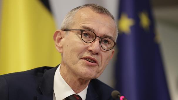 <p>Gesundheitsminister Frank Vandenbroucke von der SP.A warnt vor einem „Tsunami“ im Krankenhauswesen.</p>