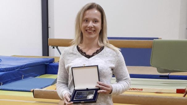 <p>Kathleen Schaus erhielt den Fair-Play-Preis für ihre Idee und Umsetzung des virtuellen Flashmobs.</p>