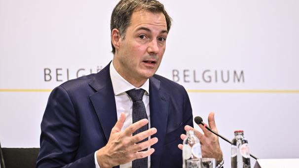 <p>Kein Lockdown, aber ein umso eindringlicher Appell an jeden, durch Einhalten der Regeln die weitere Ausbreitung des Virus zu stoppen: Premier Alexander De Croo</p>