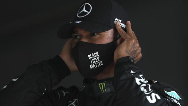 <p>Lewis Hamilton aus Großbritannien vom Team Mercedes, nachdem er in der Qualifikation die schnellste Zeit gefahren ist.</p>