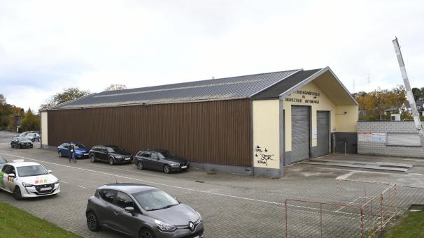 <p>Wenn die Autosécurité ihren Standort an der Vervierser Straße in Eupen aufgibt und zur Industriezone nach Herbesthal zieht, will die Polizei auf dem Gelände in unmittelbarer Nähe zur Eupener Innenstadt ihre drei Dienste zusammenziehen.</p>