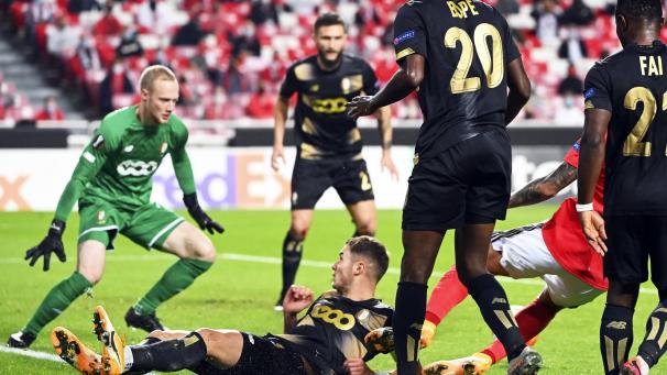 <p>Standard-Keeper Arnaud Bodart war bei den drei Gegentreffern machtkos.</p>
