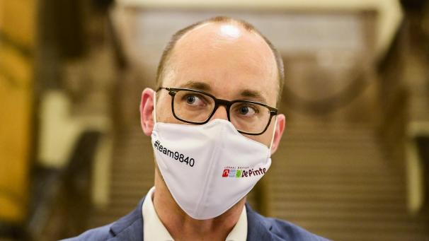 <p>Finanzminister Vincent Van Peteghem sucht nach Geld zur Finanzierung der Staatshilfen.</p>