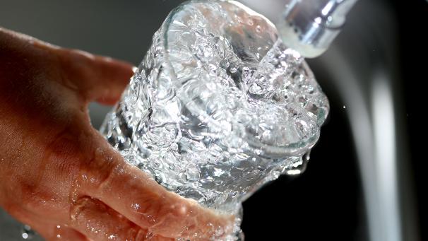 <p>Brunnenwasser statt Flaschen: Das wünscht sich die Ecolo-Fraktion in Kelmis für die Verwaltung und auch in den Haushalten der Gemeinde.</p>