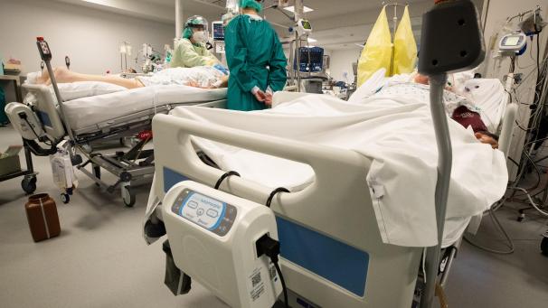 <p>In der Lütticher CHC-Klinik MontLégia wurde aus Platzgründen ein Aufwachraum in eine Covid-Station umgewandelt.</p>