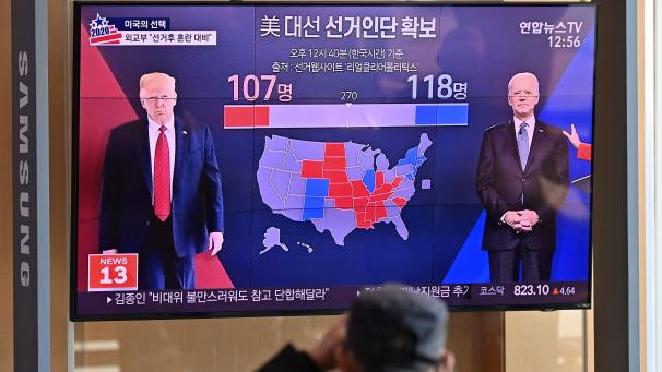 <p>Die Welt schaut gebannt auf den Ausgang der Präsidentenwahl in den USA.</p>