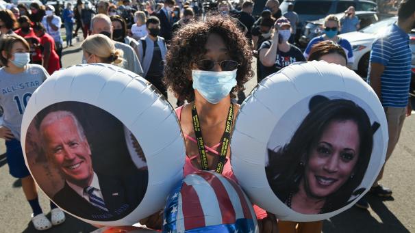 <p>Nach vier Jahren US-Präsidentschaft von Donald Trump war die Freude über die Nachricht des Wahlsieges von Joe Biden groß bei seinen Anhängern.</p>
