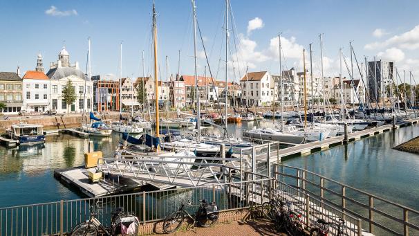 <p>Der Hafen von Vlissingen: Zuletzt reist vermehrt belgische Gäste in die Provinz Zeeland.</p>