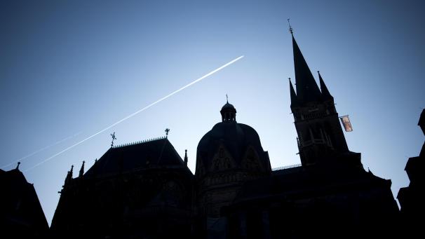 <p>Im katholischen Bistum Aachen wird am Donnerstag ein Gutachten über sexuellen Missbrauch Minderjähriger durch Geistliche des Bistums im Rahmen einer öffentlichen Online-Pressekonferenz vorgestellt.</p>