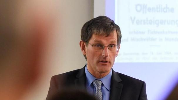 <p>Zieht die Konsequenz aus dem Druck in den Sozialen Medien und tritt als Leiter des ZOG zurück: Carlo Lejeune.</p>