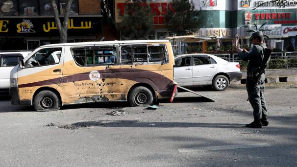 <p>Zu dem Anschlag in Kabul hat sich bislang noch niemand bekannt.</p>