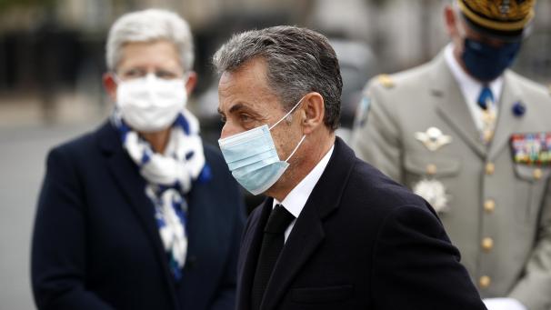 <p>Der frühere französische Staatspräsident Nicolas Sarkozy steht von heute an wegen Bestechungsverdachts in Paris vor Gericht.</p>