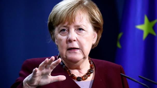 <p>Den Deckel hat auch sie nicht auf die rasante Entwicklung der Schulden gekriegt: Angela Merkel, die in diesen Tagen ihre 15 Jahre Kanzlerschaft begeht.</p>
