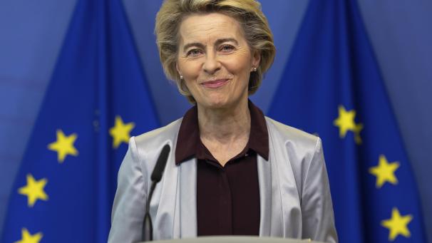 <p>Ursula von der Leyen (CDU), Präsidentin der Europäischen Kommission, gab am Dienstag im EU-Hauptquartier in Brüssel eine Presseerklärung ab.</p>